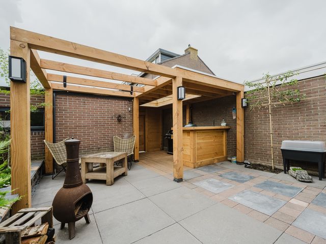 Elzenstraat 20, Spijkenisse