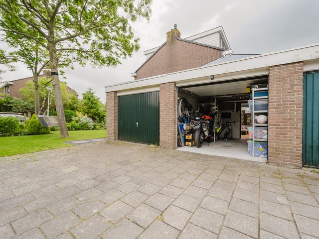 Elzenstraat 20, Spijkenisse