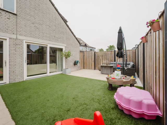 Jordaanstraat 17, Spijkenisse