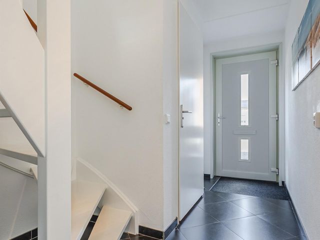 Pijnboomstraat 12, Terneuzen