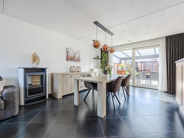 Pijnboomstraat 12, Terneuzen