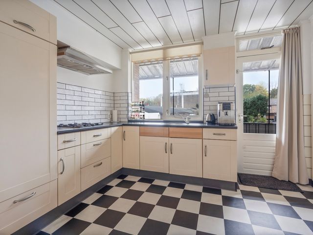 Kouvenderstraat 153, Hoensbroek