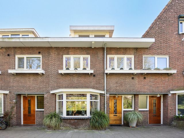 Spoordijk 38, Tilburg