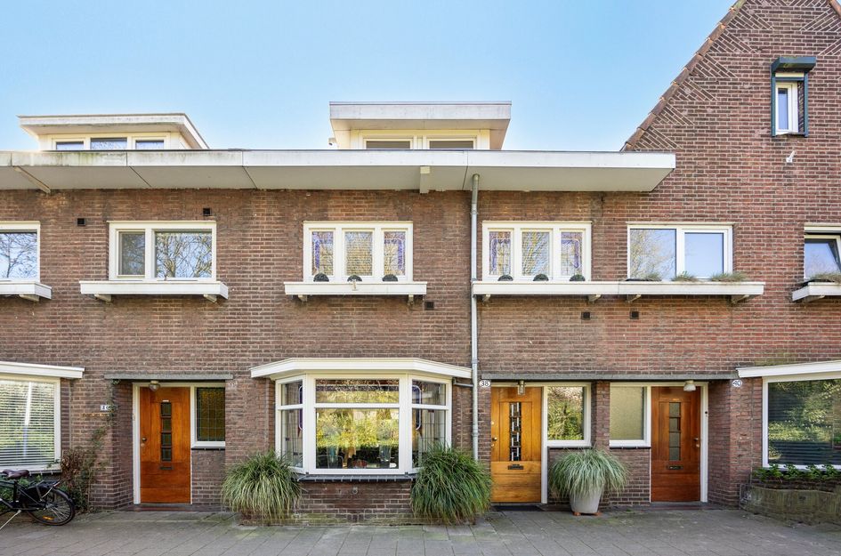 Spoordijk 38