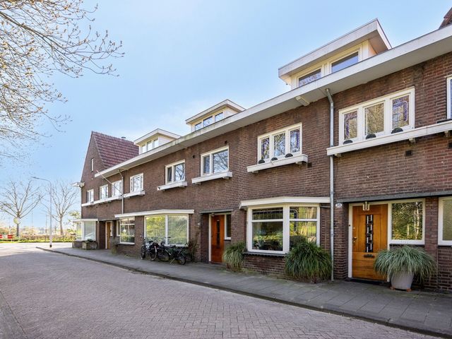 Spoordijk 38, Tilburg
