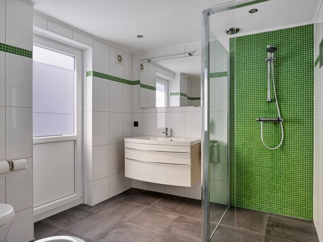 Spoordijk 38, Tilburg