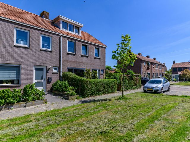 Bloemstraat 7, Ossenzijl