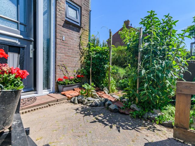 Bloemstraat 7, Ossenzijl