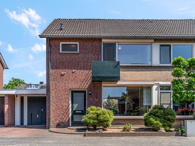 Johan van Kleefstraat 9, Molenhoek