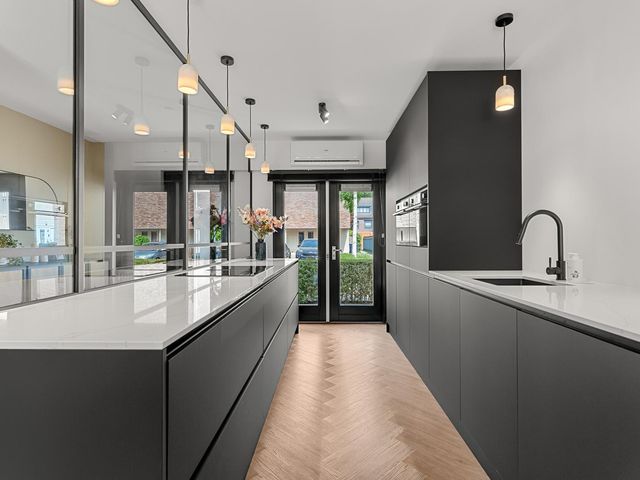 Brancusistraat 22, Almere