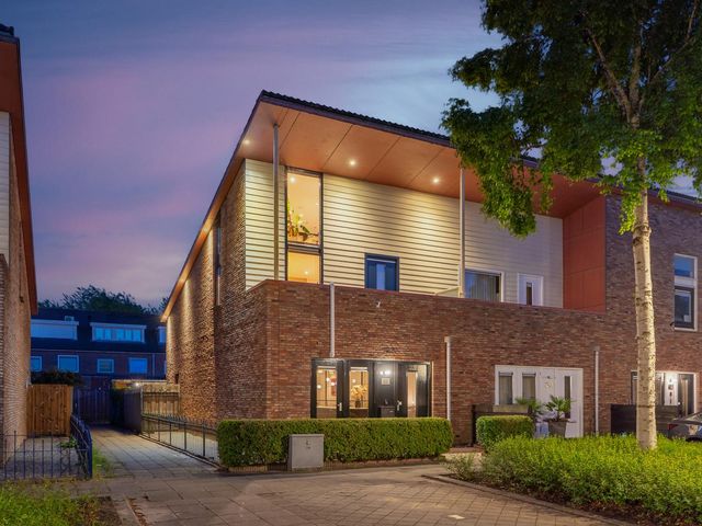 Brancusistraat 22, Almere