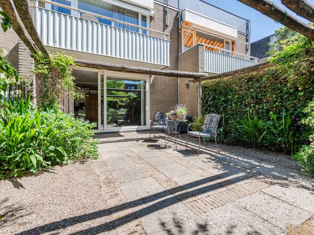 Van den Berghlaan 479, Hoofddorp