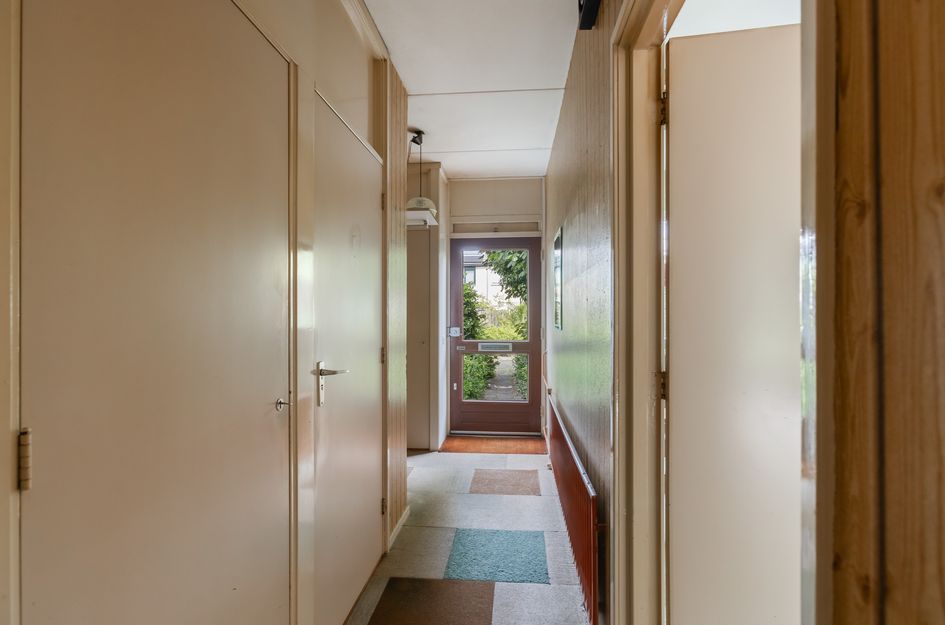 Domela Nieuwenhuisstraat 14