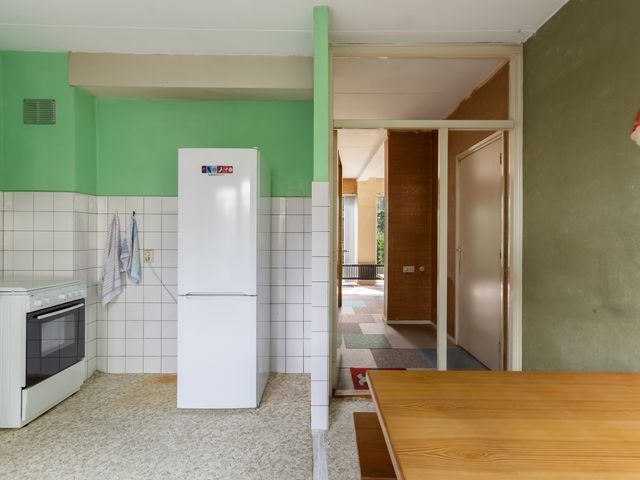Domela Nieuwenhuisstraat 14, Papendrecht