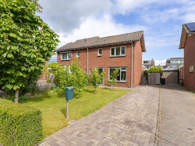 Lindenlaan 24, Wognum