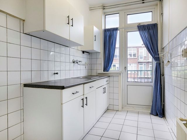 Apeldoornselaan 179, Den Haag