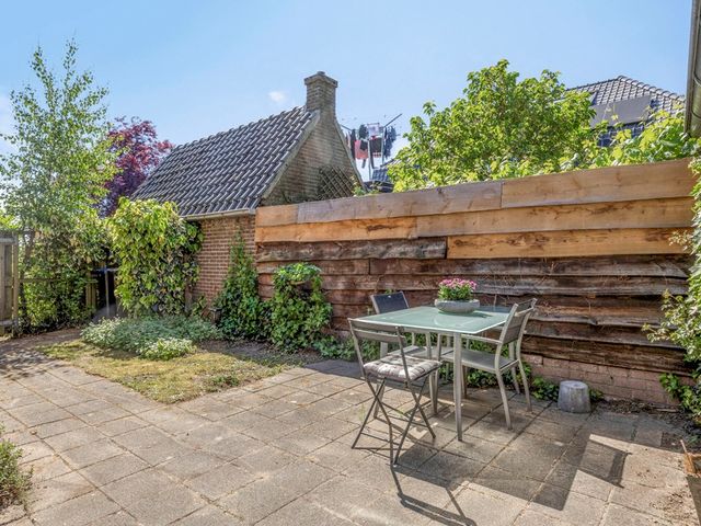 Burgemeester Schimmelpenninckstraat 1, Rhenen