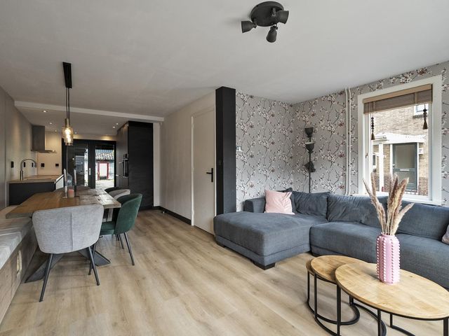 Hyacintenstraat 17, Breezand