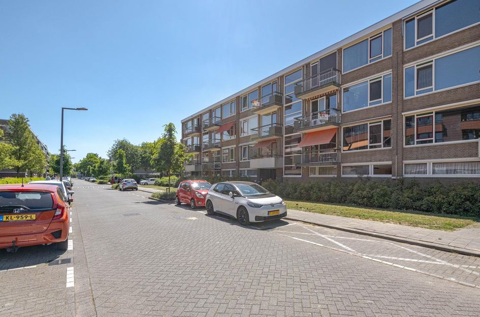 Immanuel Kantstraat 25