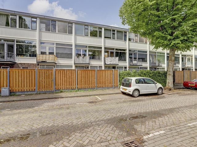 Henegouwsestraat 32, Ridderkerk