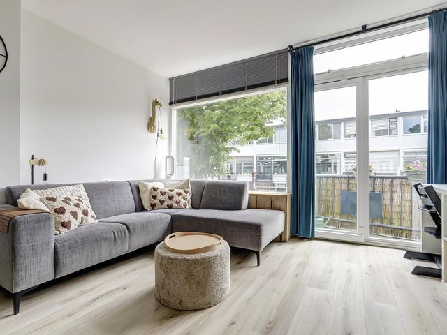 Henegouwsestraat 32, Ridderkerk