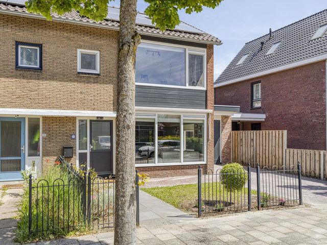 Rialaan 24, Oostvoorne