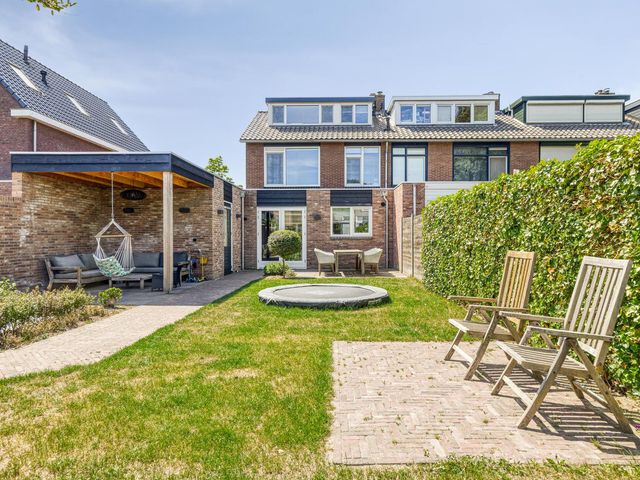 Rialaan 24, Oostvoorne