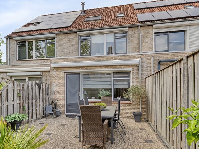 Prins Bernhardlaan 48, Middelharnis