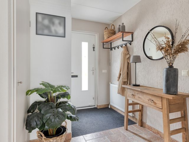 Prins Bernhardlaan 48, Middelharnis