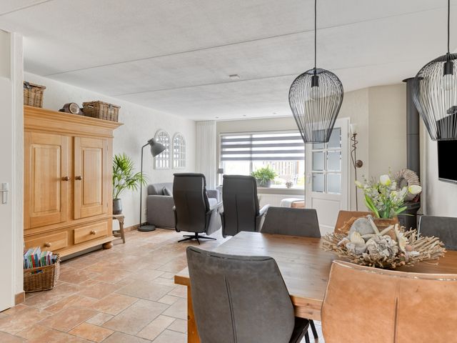 Prins Bernhardlaan 48, Middelharnis