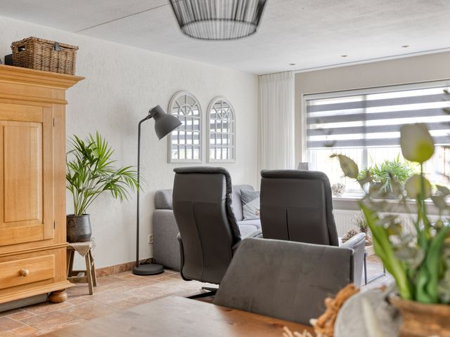 Prins Bernhardlaan 48, Middelharnis