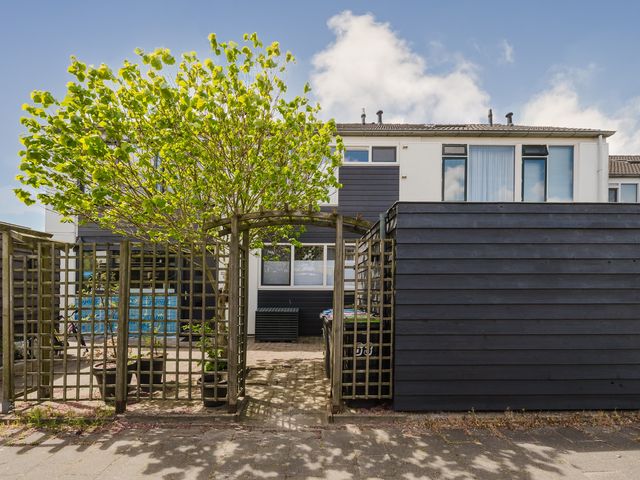 Saturnusstraat 63, Spijkenisse