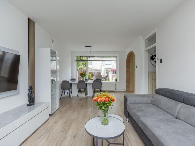 Cort van der Lindenstraat 14, Dordrecht