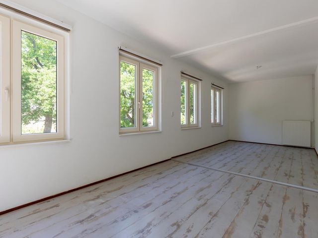 Van Veldekelaan 1A, Geleen