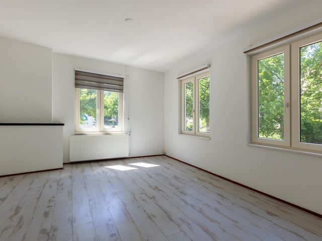 Van Veldekelaan 1A, Geleen