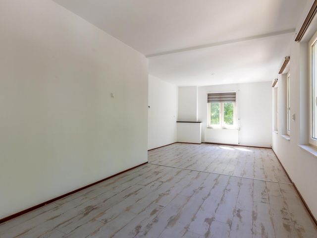 Van Veldekelaan 1A, Geleen