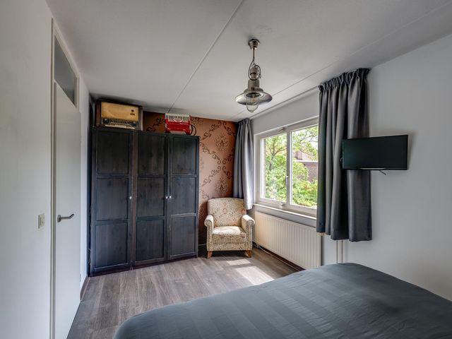 Joostveld 12, Roosendaal