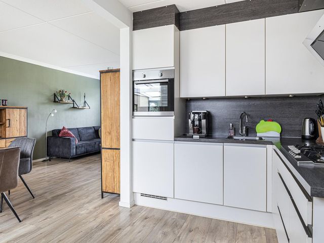 Uithof 112, Schoonebeek