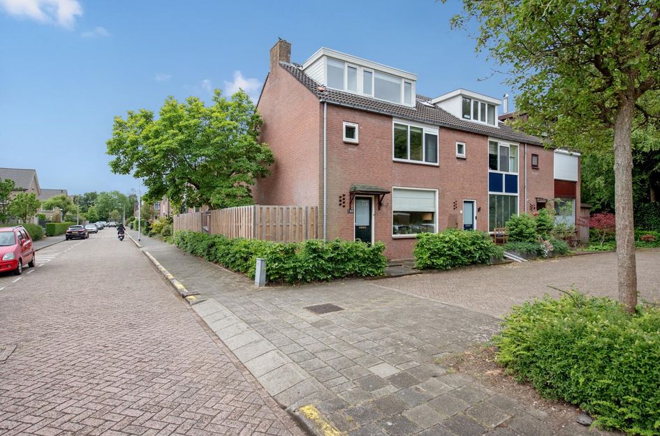 Ds. van Couwenhovelaan 166