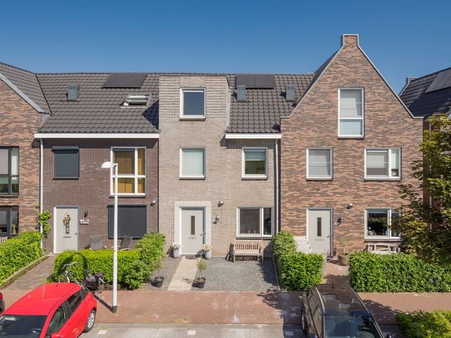 Zijdehoenderlaan 150, Barneveld