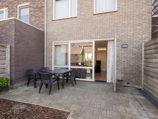 Zijdehoenderlaan 150, Barneveld