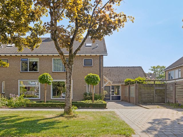 Steurstraat 53, Woudrichem