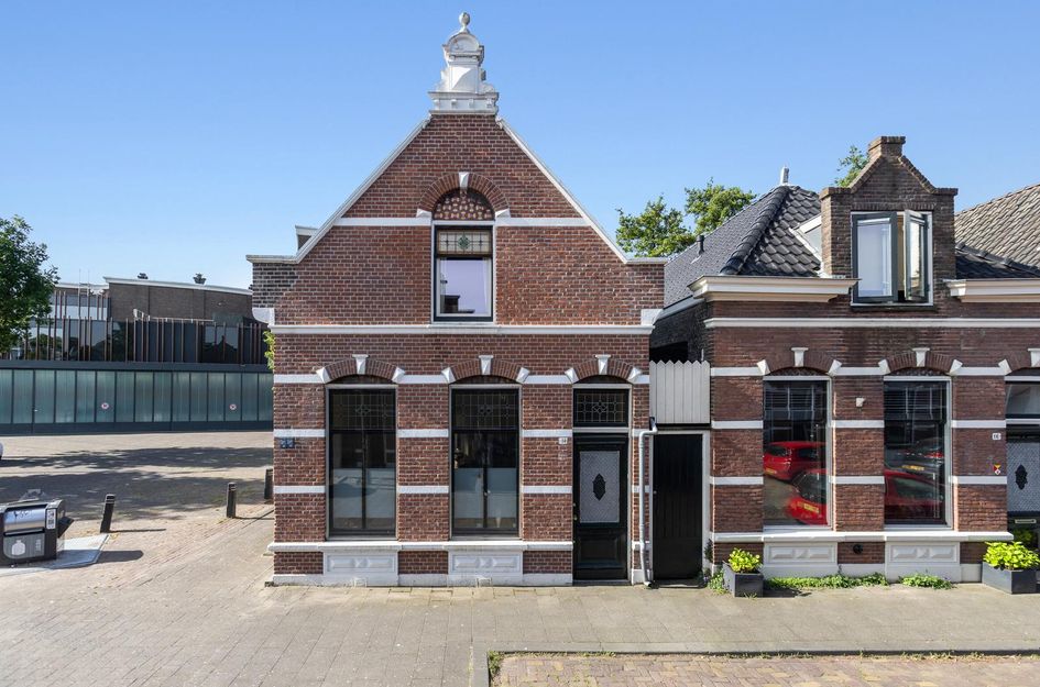Emmastraat 18