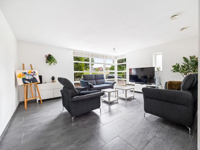 Goudkarpersingel 8, Den Haag