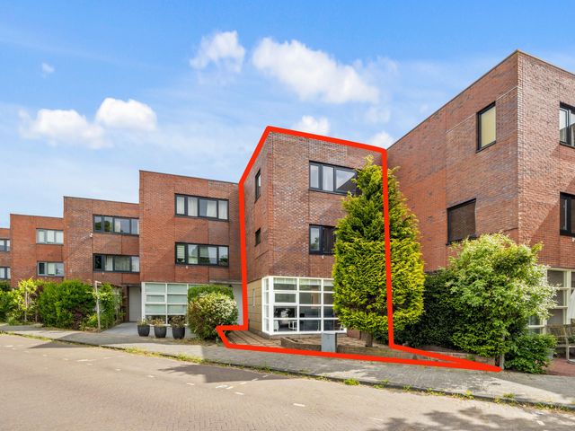 Goudkarpersingel 8, Den Haag