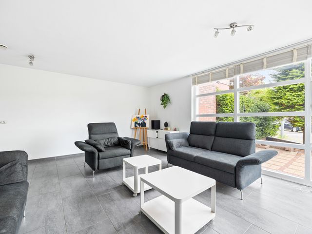 Goudkarpersingel 8, Den Haag