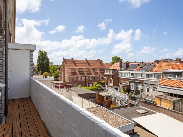 Westduinweg 66C1, Den Haag