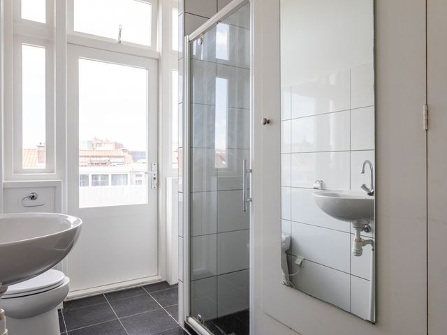 Westduinweg 66C1, Den Haag
