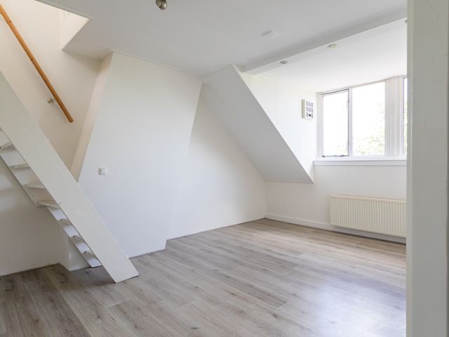 Westduinweg 66C2, Den Haag