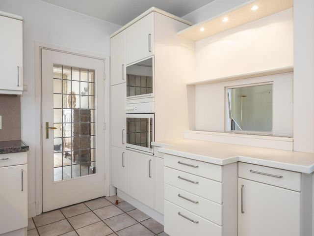 Beekhoverstraat 49, Geleen